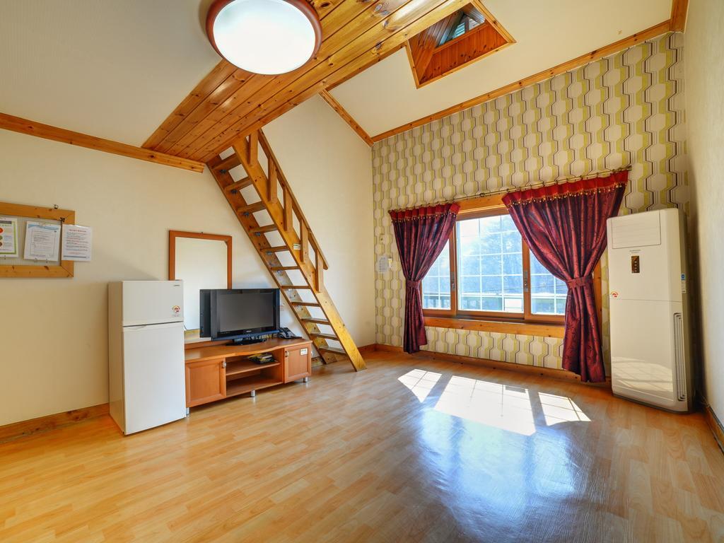 White Cabin Πιόνγκτσανγκ Εξωτερικό φωτογραφία