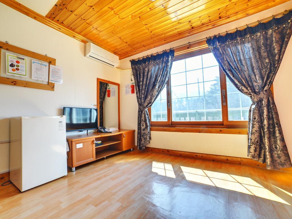 White Cabin Πιόνγκτσανγκ Εξωτερικό φωτογραφία
